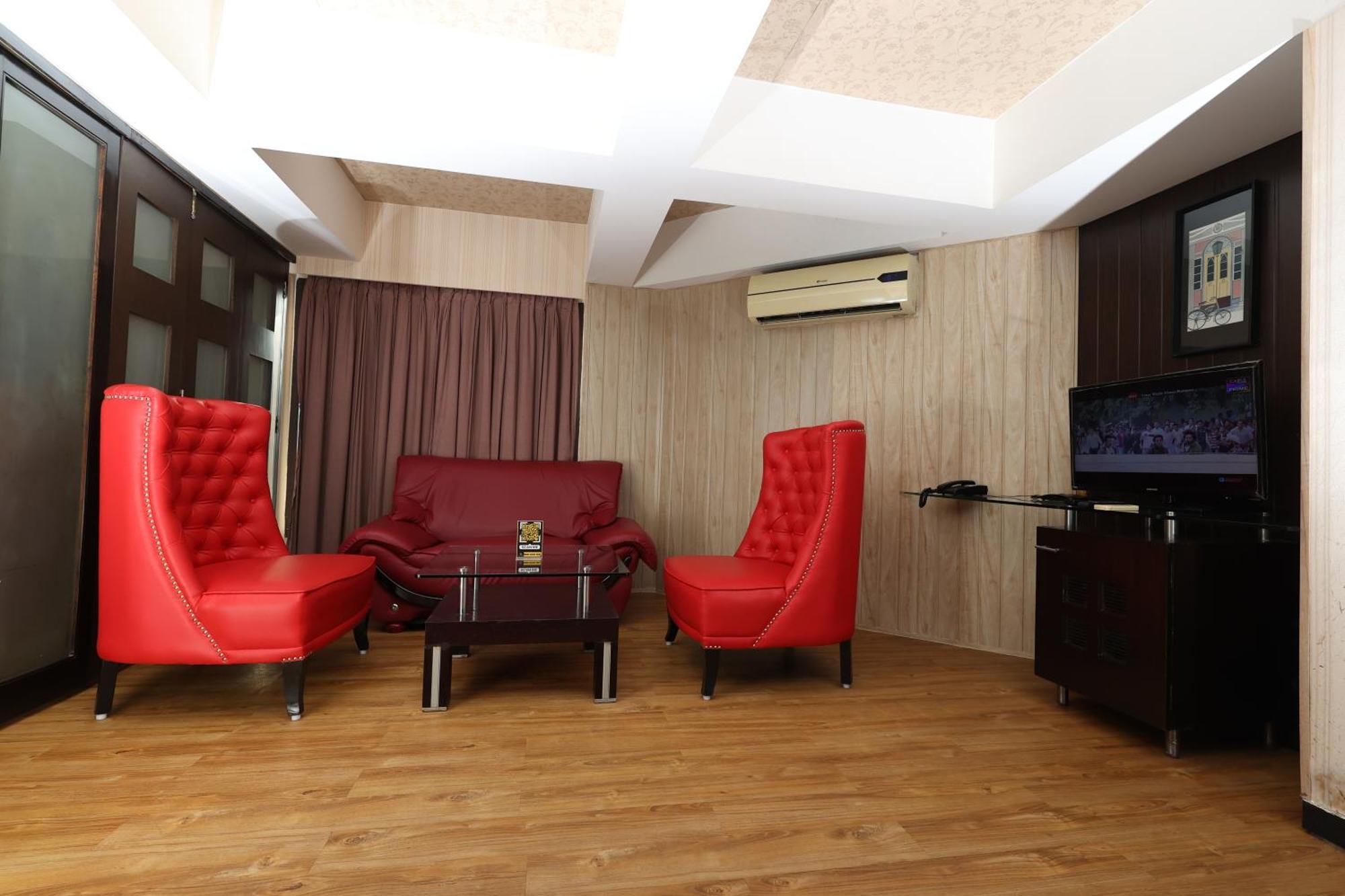 Quaint Suites Hotel & Banquet 뭄바이 외부 사진